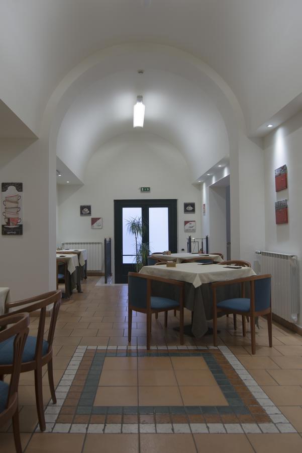 Hotel Le Muse Fabriano Luaran gambar