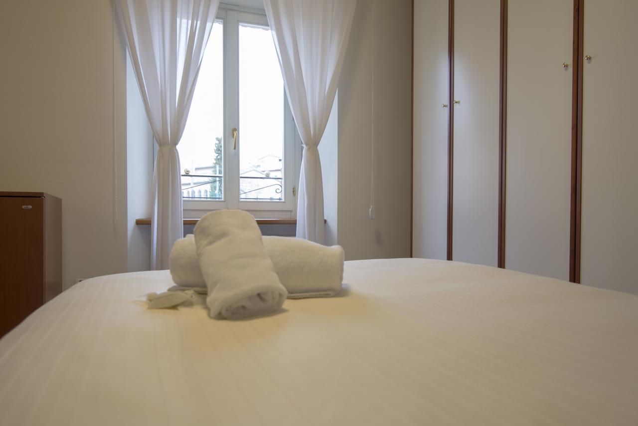 Hotel Le Muse Fabriano Luaran gambar